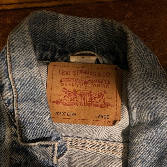 Levi’s Jean jacket - Picture 3 of 3